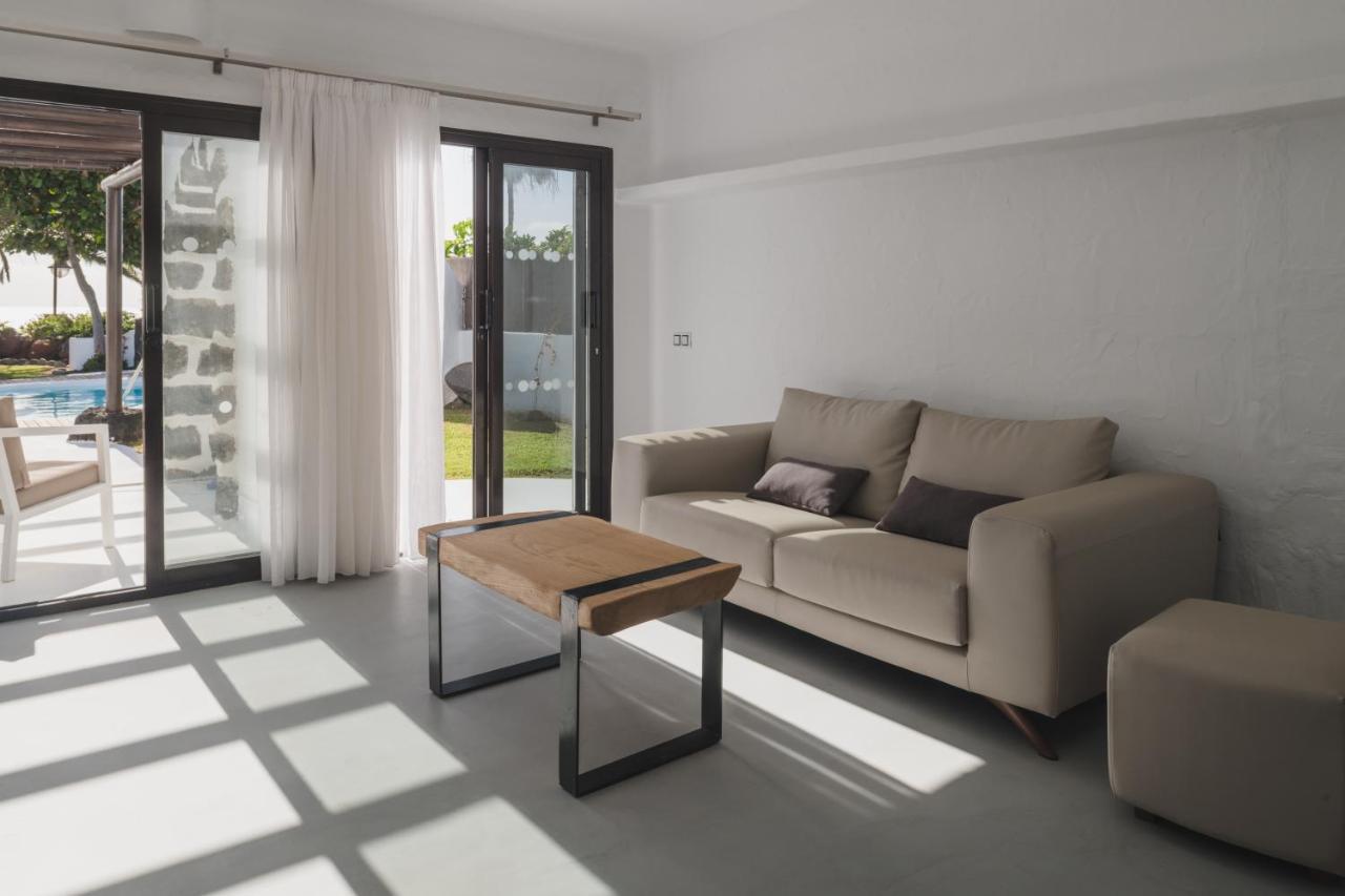 Kamezi Boutique Hotel Villas Playa Blanca  Exterior photo