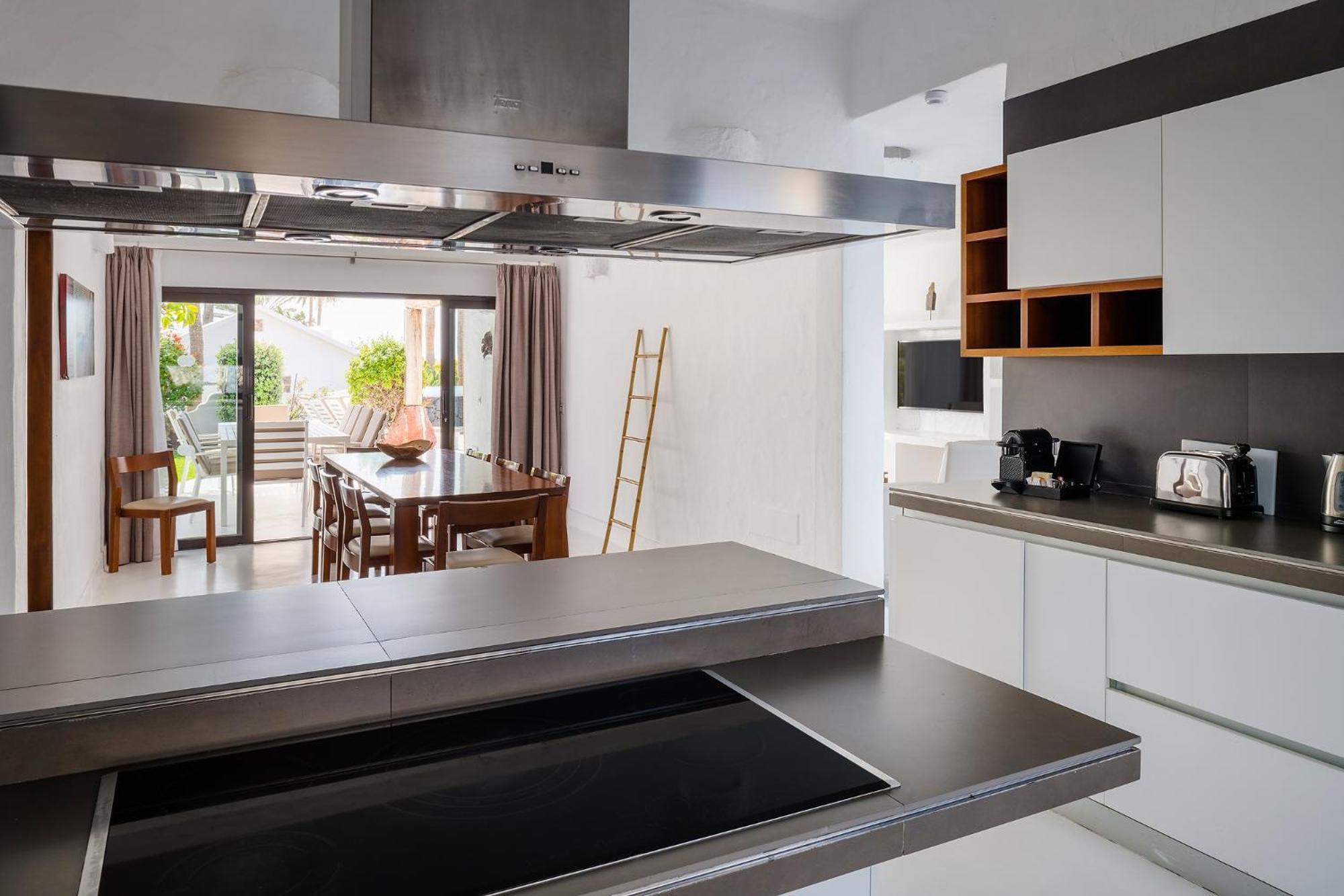 Kamezi Boutique Hotel Villas Playa Blanca  Room photo