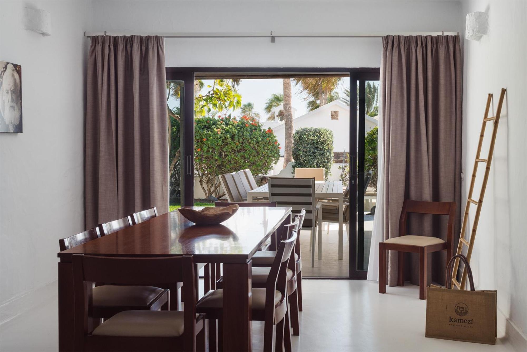 Kamezi Boutique Hotel Villas Playa Blanca  Room photo
